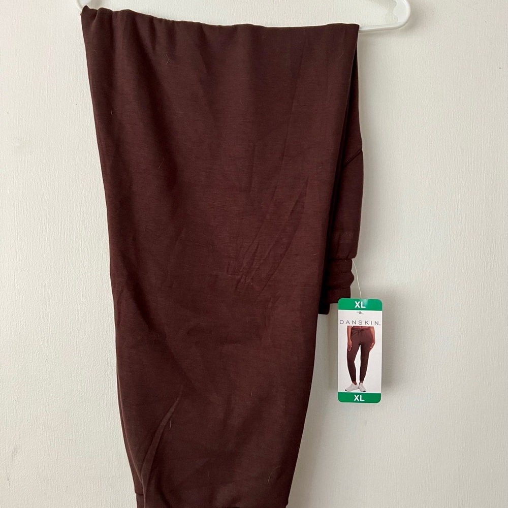 Danskin women’s joggers